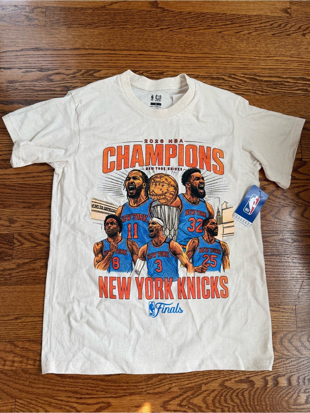 NWT NBA Ultra Game New York Knicks 2026 Champions Graphic T-Shirt Medium